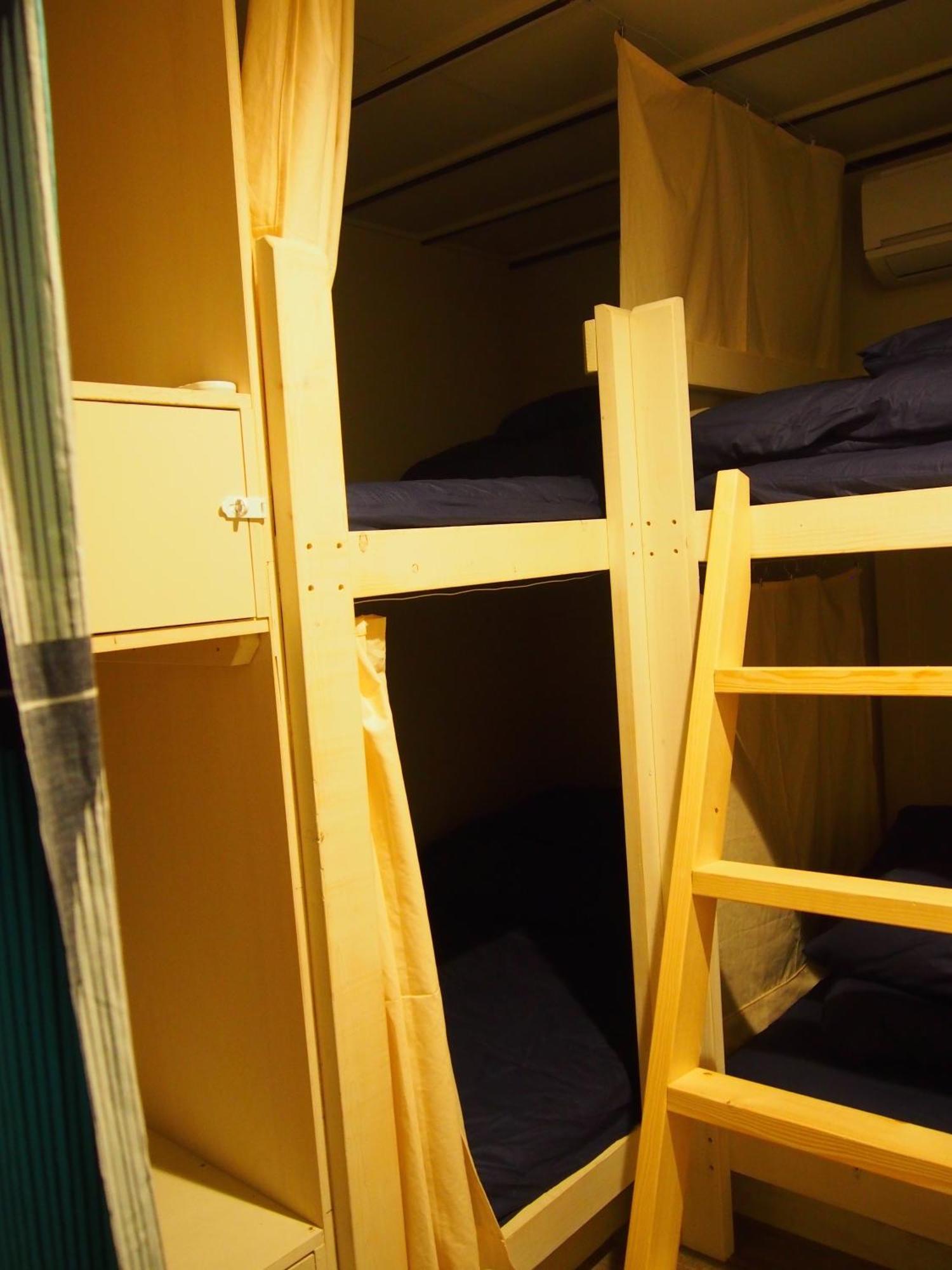 328 Hostel & Lounge Tokyo Phòng bức ảnh
